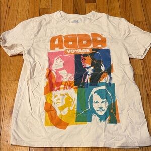 Voyage Graphic Tee - White